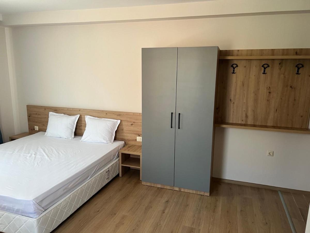 Stamatovi Family Hotel Pomorie Esterno foto