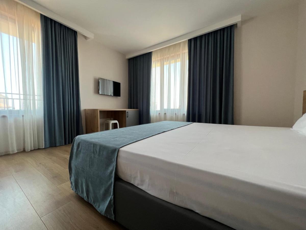 Stamatovi Family Hotel Pomorie Esterno foto